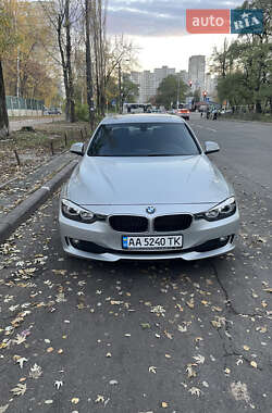 Седан BMW 3 Series 2015 в Києві