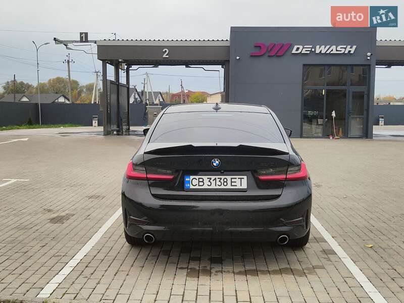 Седан BMW 3 Series 2019 в Киеве