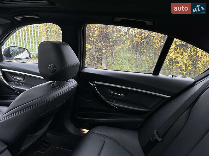 Седан BMW 3 Series 2016 в Киеве фото 9 Седан BMW 3 Series 2016 в Киеве