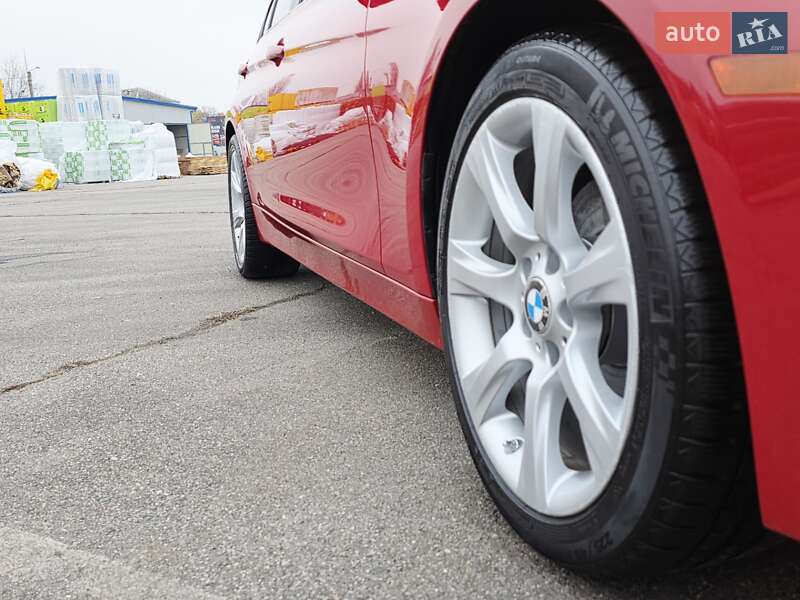 Седан BMW 3 Series 2014 в Хмельницькому