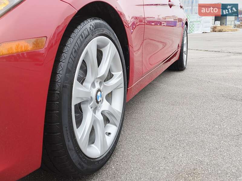Седан BMW 3 Series 2014 в Хмельницькому