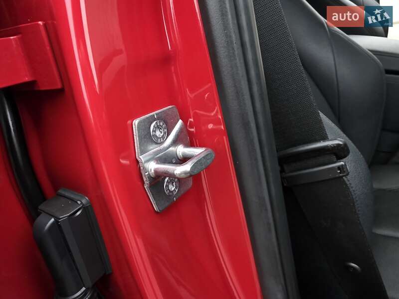 Седан BMW 3 Series 2014 в Хмельницькому