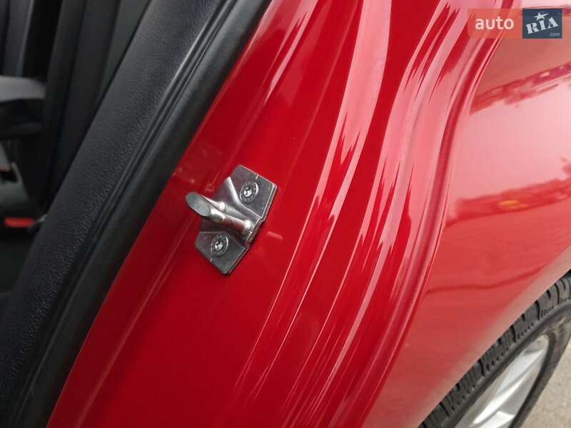 Седан BMW 3 Series 2014 в Хмельницькому