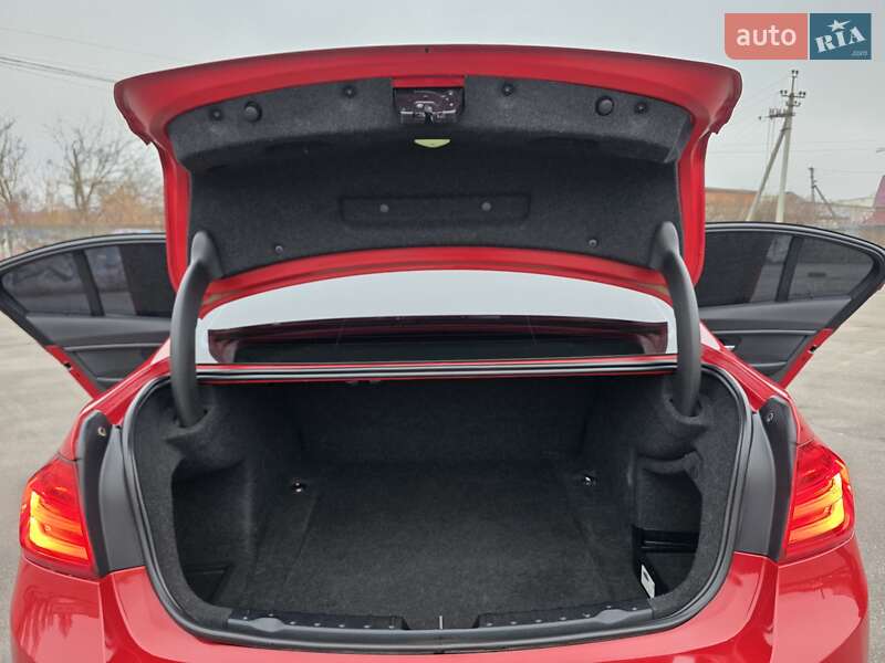 Седан BMW 3 Series 2014 в Хмельницькому