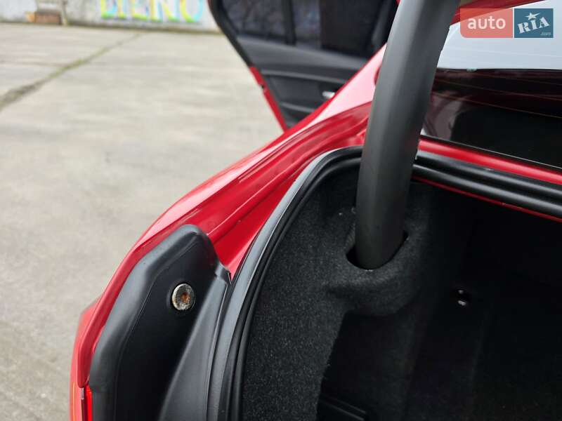 Седан BMW 3 Series 2014 в Хмельницькому