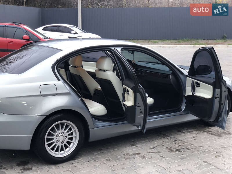 Седан BMW 3 Series 2005 в Николаеве фото 10 Седан BMW 3 Series 2005 в Николаеве