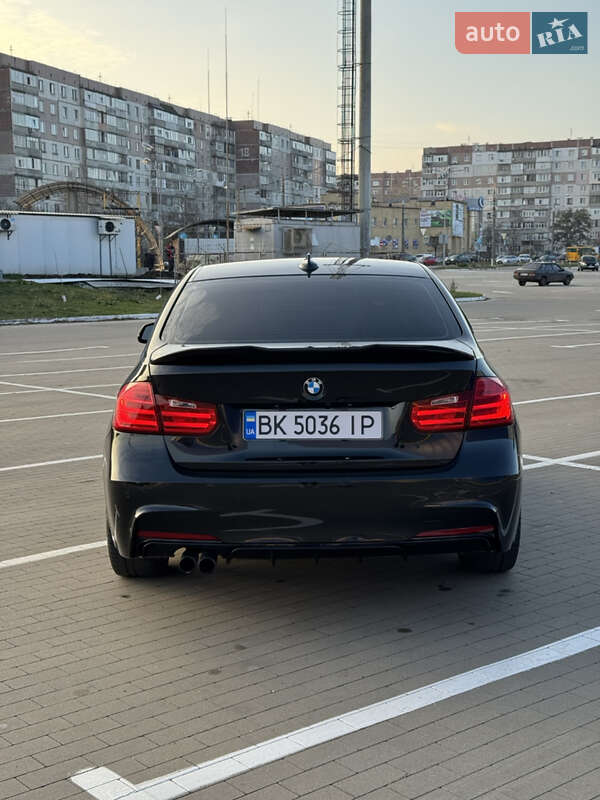 Седан BMW 3 Series 2012 в Конотопе