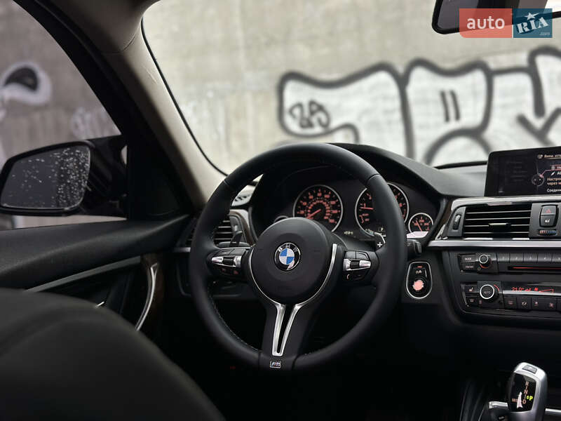 Седан BMW 3 Series 2015 в Львове