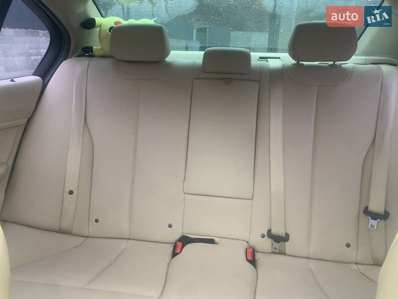 Седан BMW 3 Series 2016 в Ивано-Франковске фото 6 Седан BMW 3 Series 2016 в Ивано-Франковске