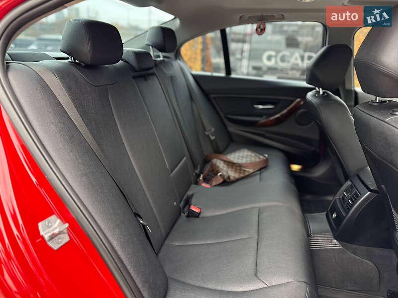 Седан BMW 3 Series 2017 в Києві фото 24 Седан BMW 3 Series 2017 в Києві