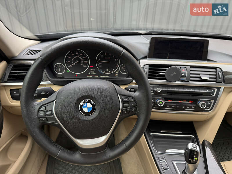 Седан BMW 3 Series 2012 в Киеве