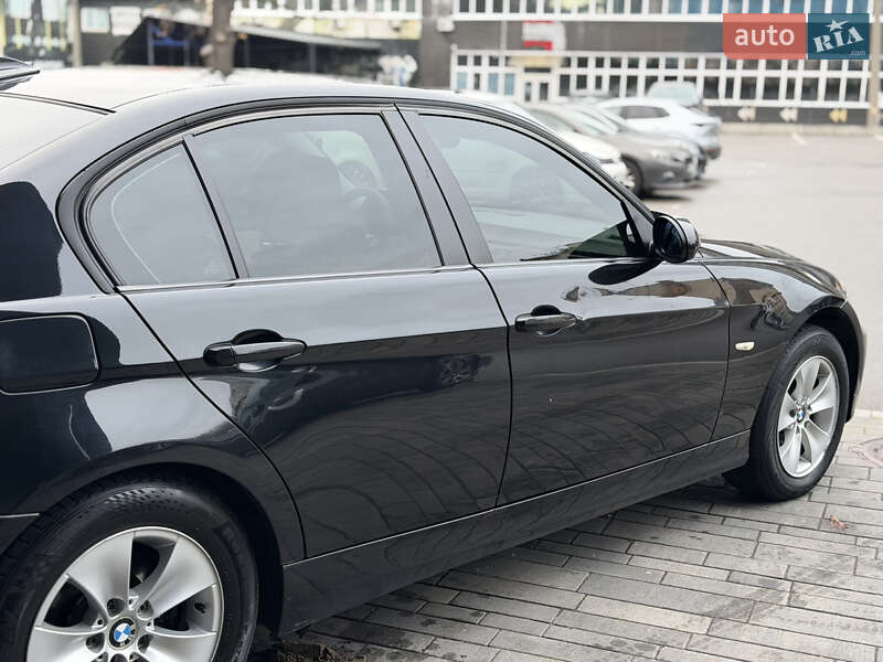 Седан BMW 3 Series 2007 в Киеве