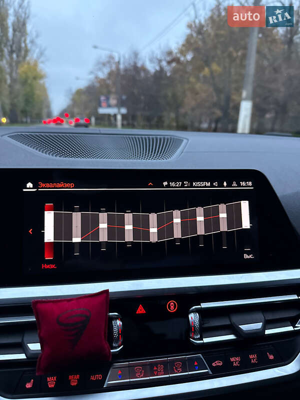 Седан BMW 3 Series 2019 в Одессе