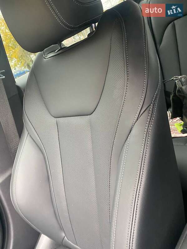 Седан BMW 3 Series 2023 в Киеве фото 60 Седан BMW 3 Series 2023 в Киеве