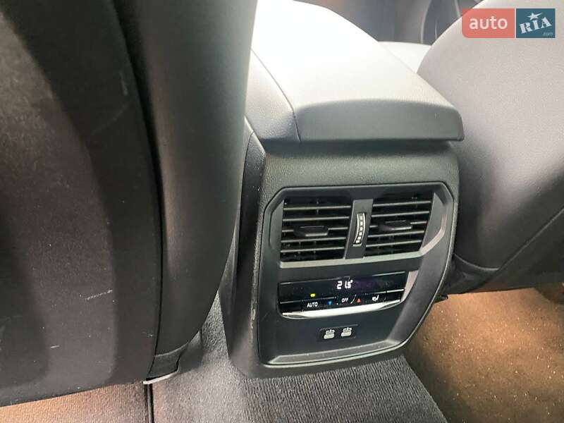 Седан BMW 3 Series 2023 в Киеве фото 74 Седан BMW 3 Series 2023 в Киеве