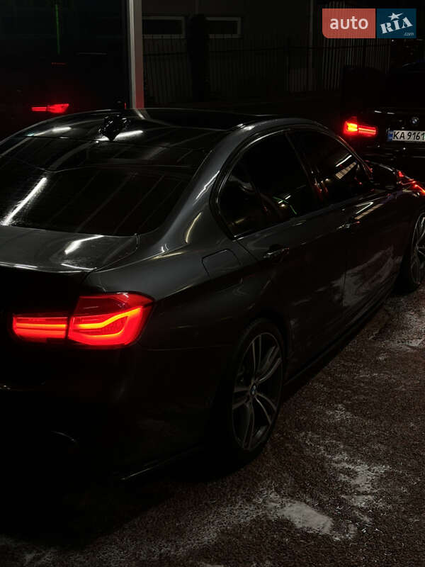 Седан BMW 3 Series 2016 в Києві