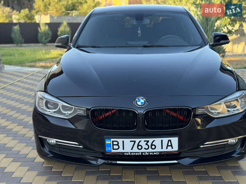 Седан BMW 3 Series 2015 в Николаеве