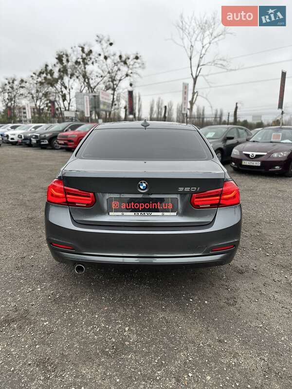 Седан BMW 3 Series 2017 в Белогородке