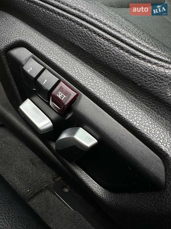 Седан BMW 3 Series 2017 в Белогородке