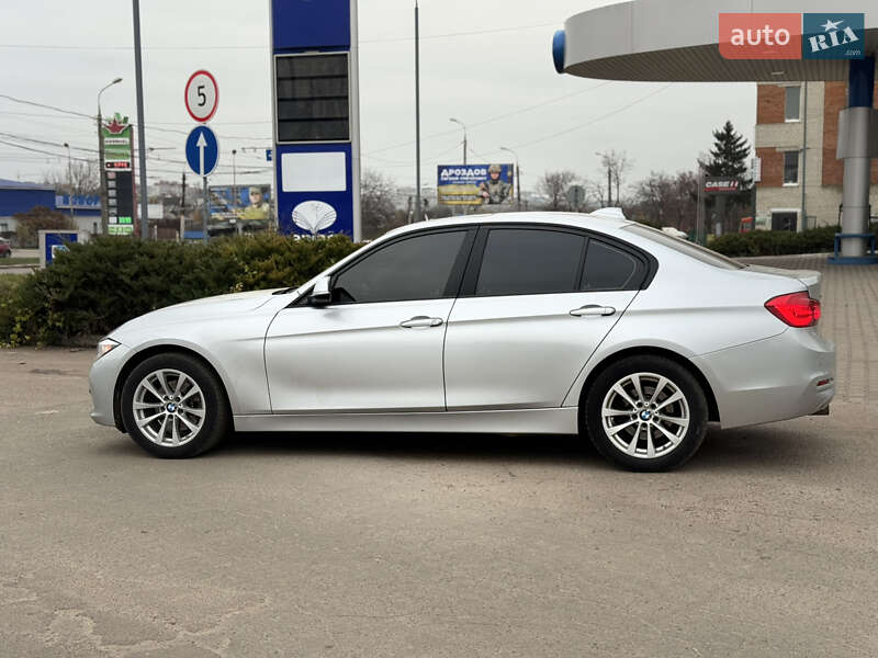 Седан BMW 3 Series 2016 в Сумах