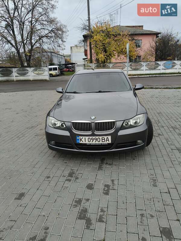BMW 3 Series 2005