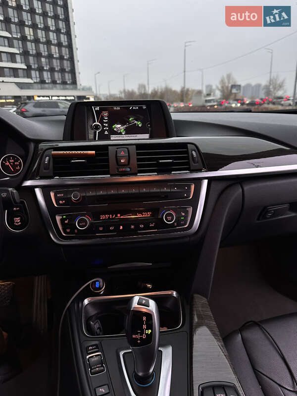 Седан BMW 3 Series 2013 в Киеве