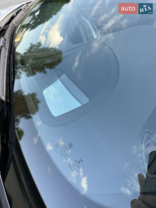 Седан BMW 3 Series 2016 в Чернігові