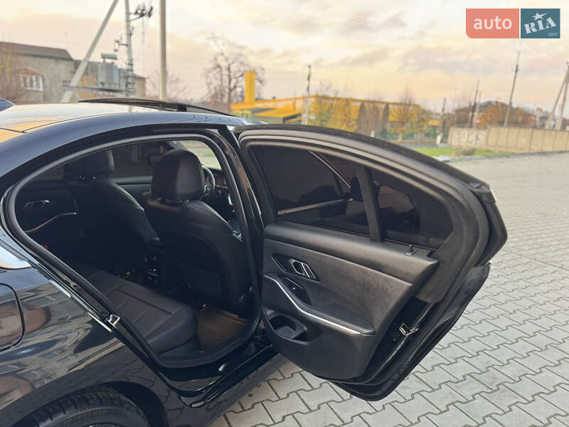 Седан BMW 3 Series 2020 в Луцке фото 29 Седан BMW 3 Series 2020 в Луцке