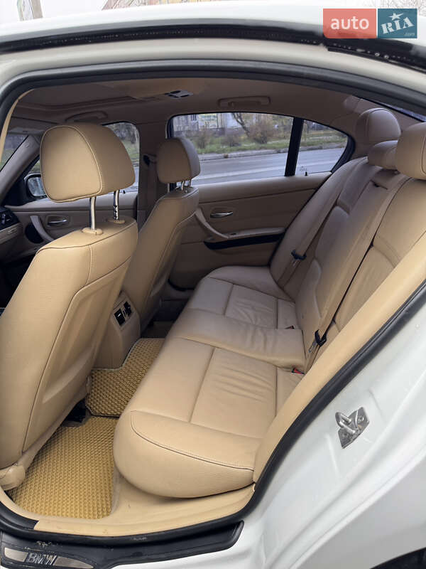 Седан BMW 3 Series 2011 в Днепре фото 23 Седан BMW 3 Series 2011 в Днепре