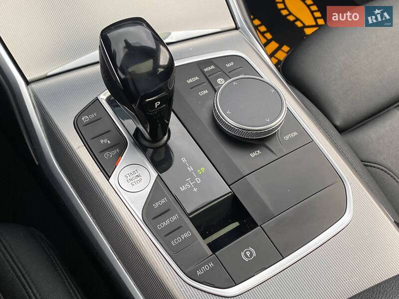 Седан BMW 3 Series 2020 в Львове