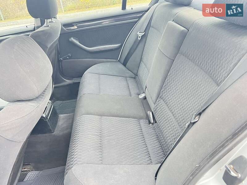 Седан BMW 3 Series 2001 в Виннице