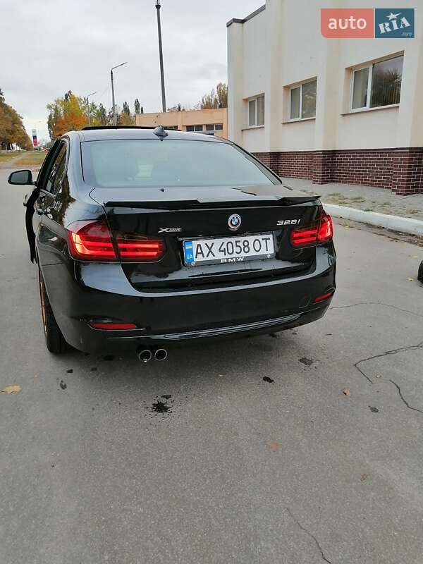 Седан BMW 3 Series 2013 в Харькове