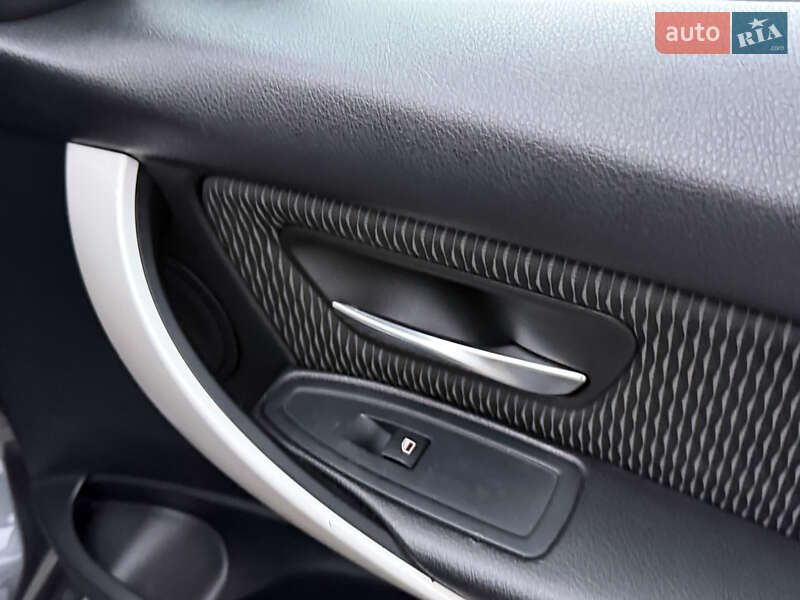Универсал BMW 3 Series 2014 в Стрые фото 32 Универсал BMW 3 Series 2014 в Стрые