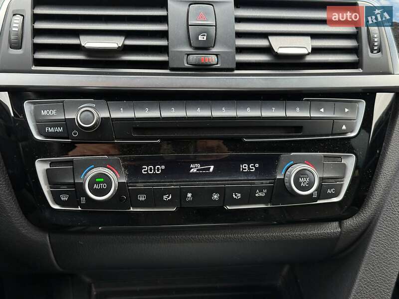 Седан BMW 3 Series 2016 в Хмельницькому