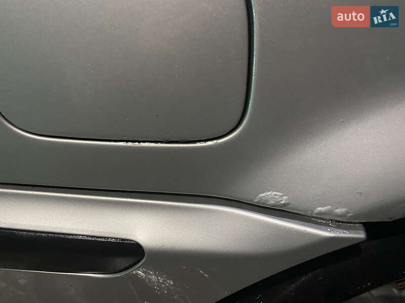 Седан BMW 3 Series 2000 в Новомосковську