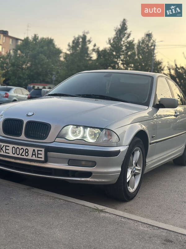 BMW 3 Series 2000