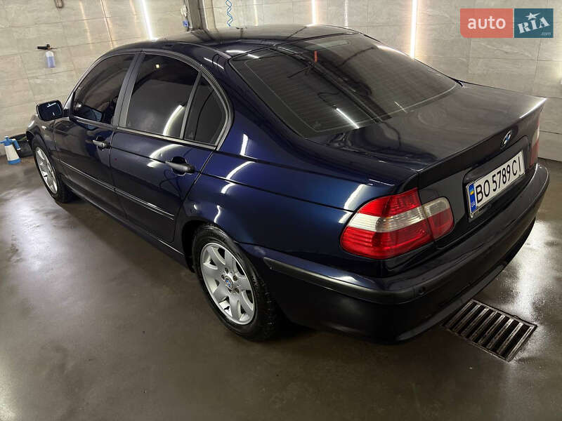 Седан BMW 3 Series 2004 в Києві