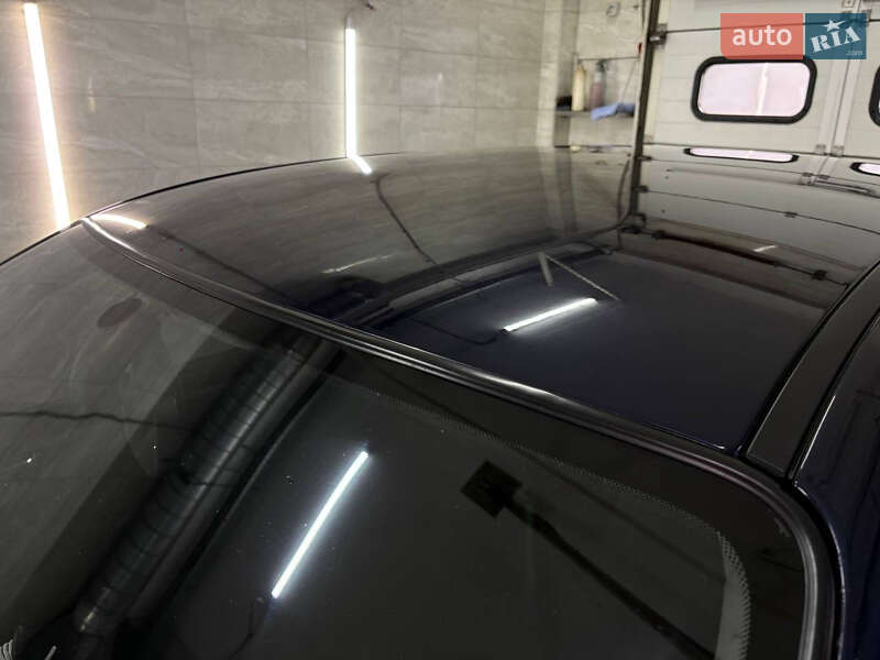 Седан BMW 3 Series 2004 в Києві