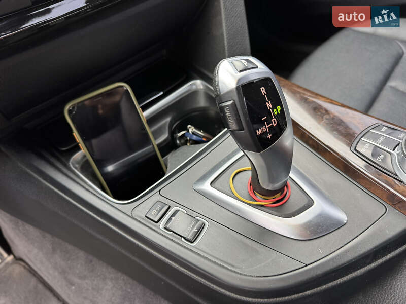 Седан BMW 3 Series 2014 в Виннице