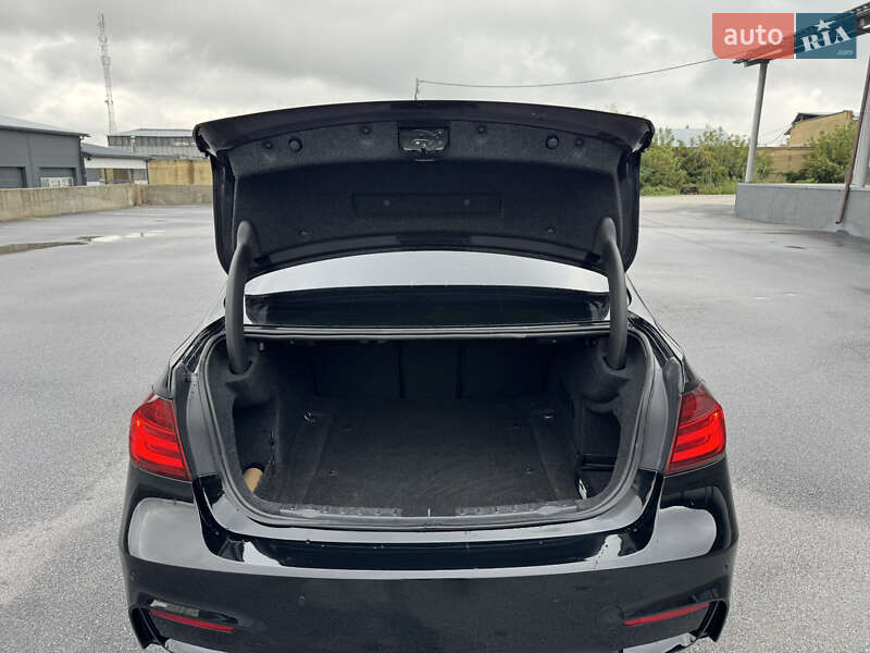 Седан BMW 3 Series 2014 в Виннице
