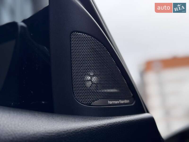 Седан BMW 3 Series 2016 в Ивано-Франковске