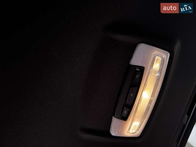 Седан BMW 3 Series 2016 в Ивано-Франковске