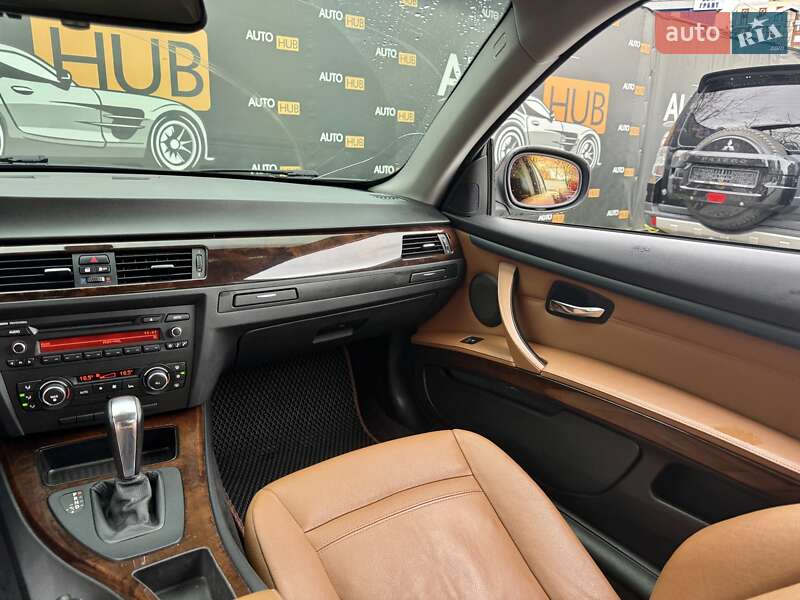 Купе BMW 3 Series 2011 в Харкові