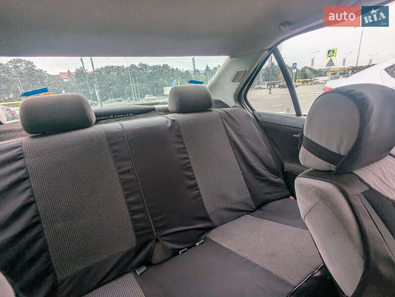 Седан BMW 3 Series 1993 в Львове