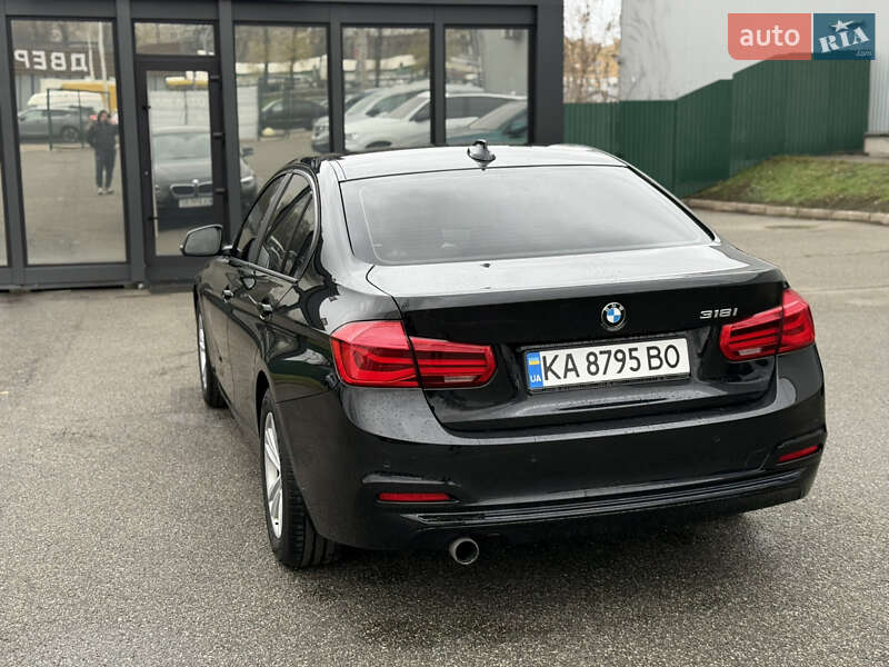 Седан BMW 3 Series 2015 в Киеве