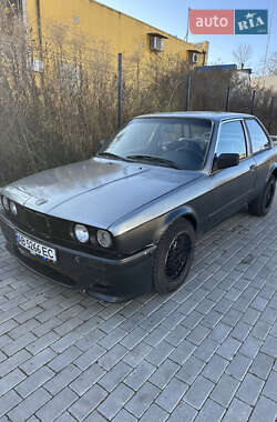 Купе BMW 3 Series 1986 в Виннице