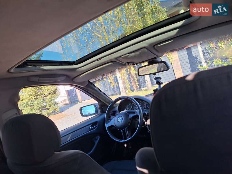 Универсал BMW 3 Series 2001 в Черновцах