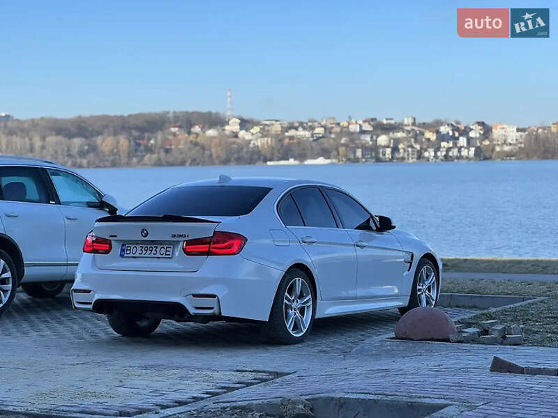 Седан BMW 3 Series 2017 в Львове