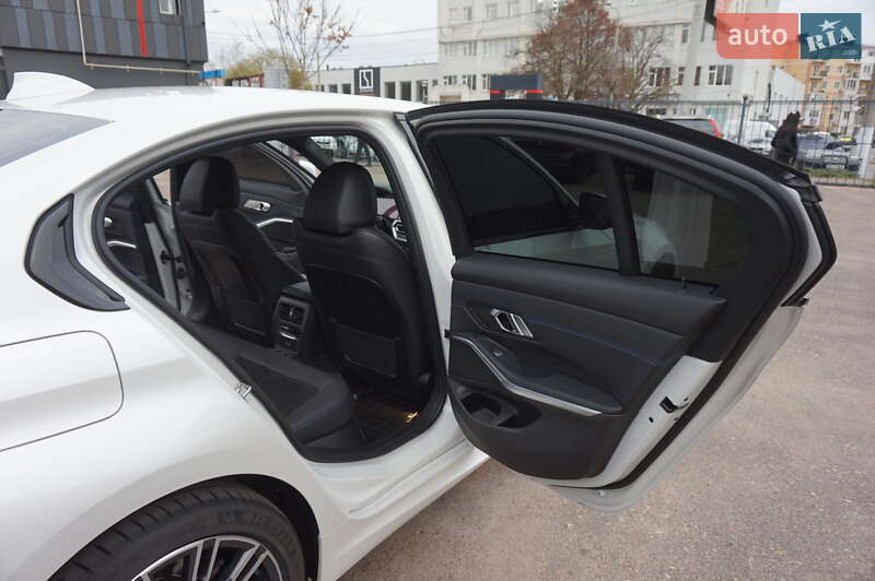 Седан BMW 3 Series 2022 в Одессе фото 29 Седан BMW 3 Series 2022 в Одессе