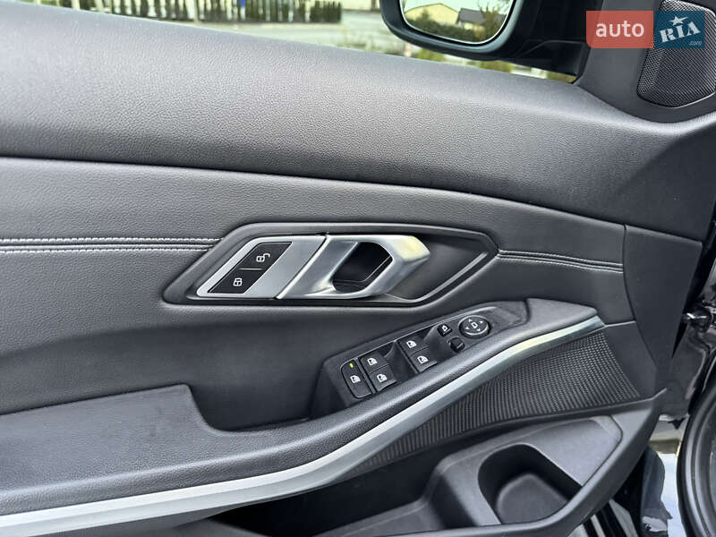 Седан BMW 3 Series 2020 в Львове фото 27 Седан BMW 3 Series 2020 в Львове